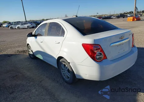 2015 Chevrolet Sonic Lt Auto z USA, uszkodzony, nr VIN 1G1JC5SH4F4144933